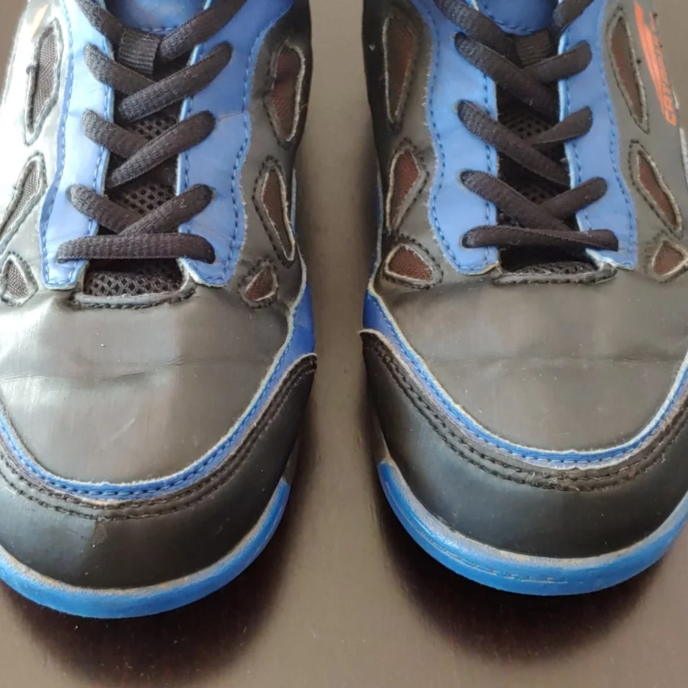🌻 Catapult Boys Black Blue High Top Basketball Shoes Size 5